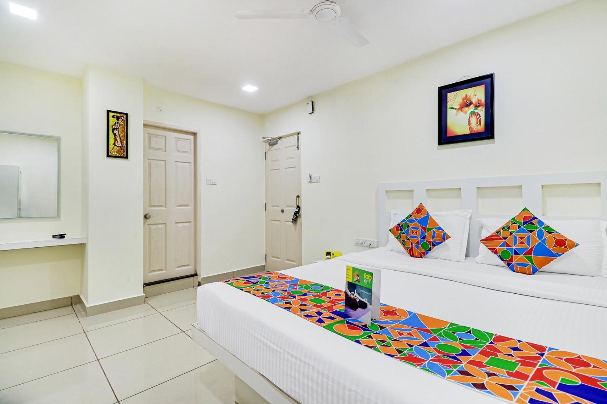 Fabhotel Colors Service Apartment - Nr Mrc Nagar Chennai Exterior photo
