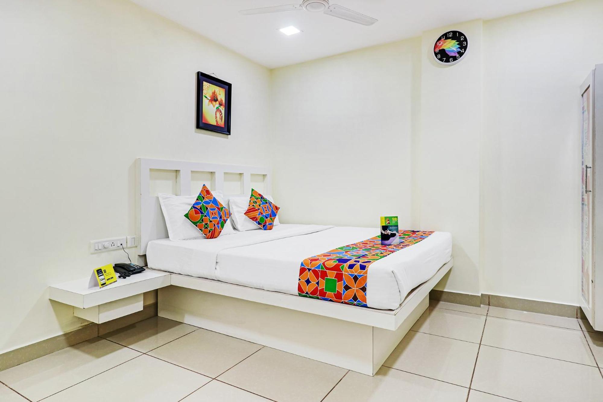 Fabhotel Colors Service Apartment - Nr Mrc Nagar Chennai Exterior photo