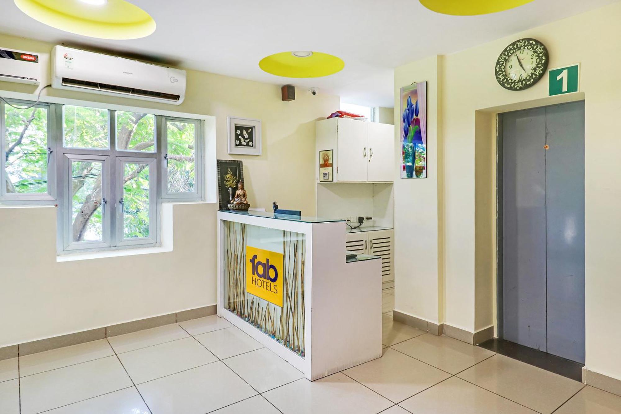 Fabhotel Colors Service Apartment - Nr Mrc Nagar Chennai Exterior photo