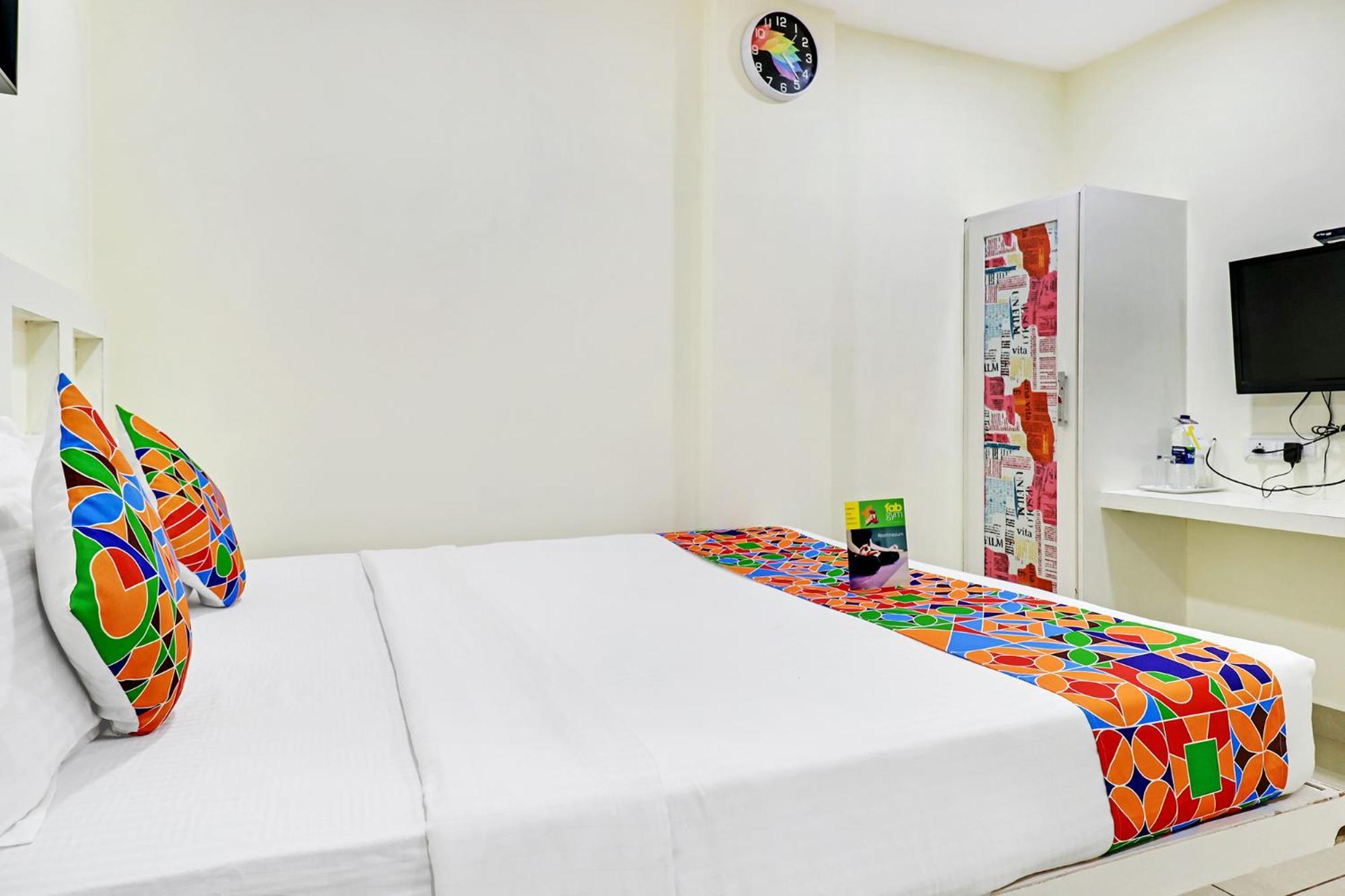 Fabhotel Colors Service Apartment - Nr Mrc Nagar Chennai Exterior photo
